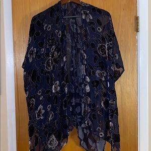Kimono with velvet floral detailing